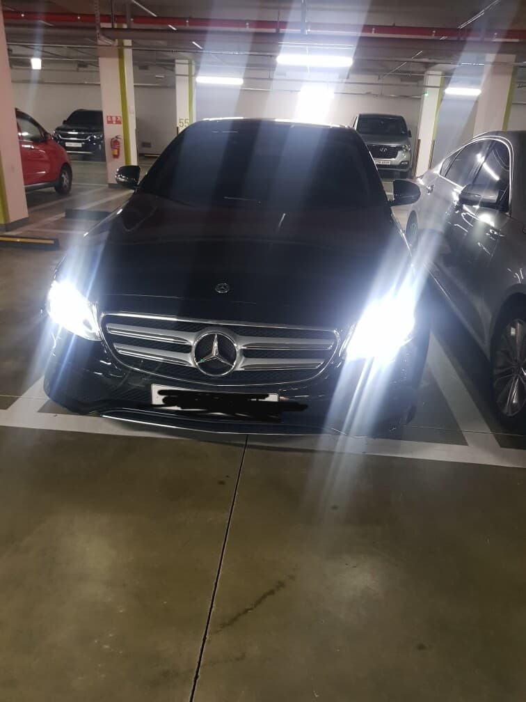벤츠 E-클래스 E 250 아방가르드 게시글 썸네일