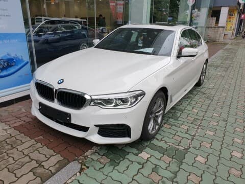 BMW 5시리즈 520i M 스포츠 게시글 썸네일