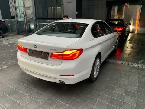 BMW 5시리즈 520i 럭셔리 OE 게시글 썸네일