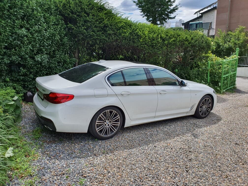 BMW 5시리즈 530i M 스포츠 플러스 OE 게시글 썸네일