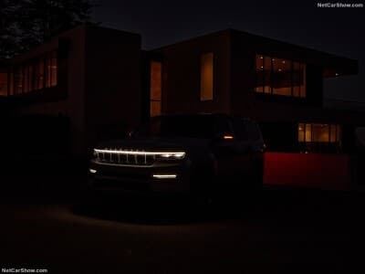 레인지로버를 타깃으로 한 지프 그랜드 왜고니어 컨셉트 게시글 썸네일