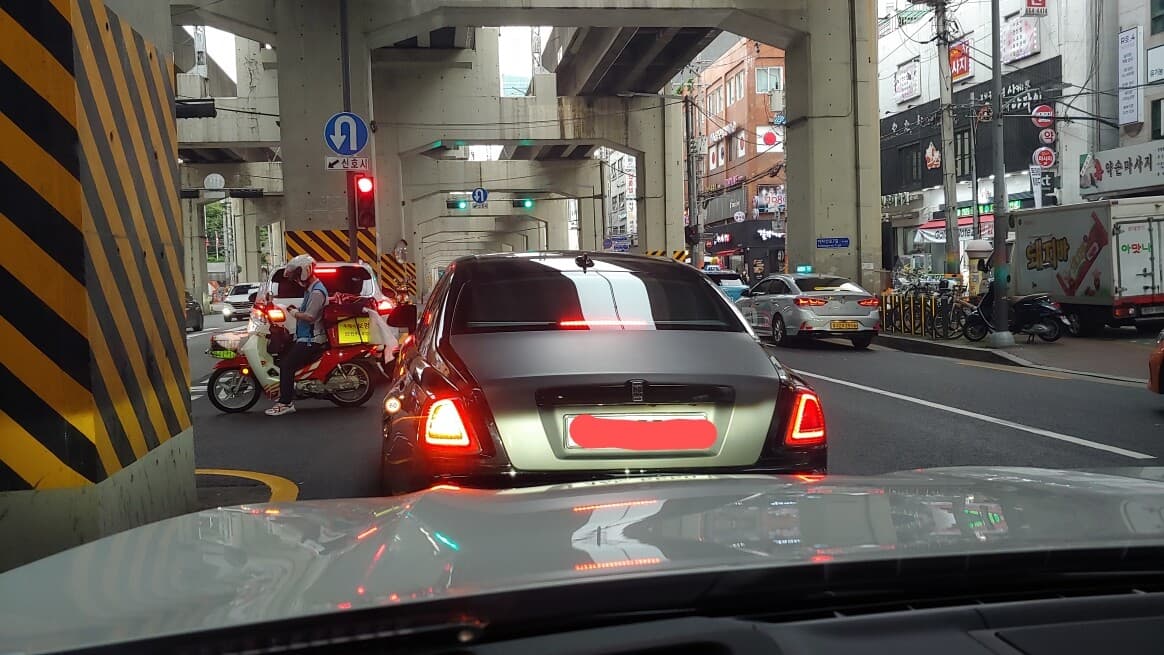 아니 롤형이 왜 여기... 게시글 썸네일