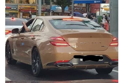 제네시스G70 사하라베이지+실내 실사 게시글 썸네일