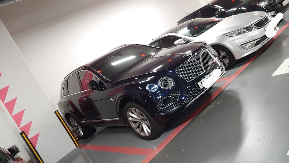 오빠. 저게GV80이야? 진짜 고급스럽고 멋있다~ 게시글 썸네일