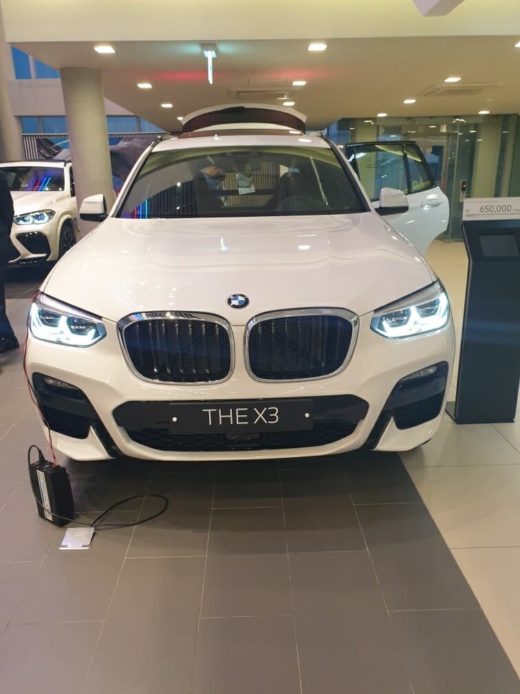 x3 20i 일단 딜러사마다 예약 걸어놓는게 진리일까요? 게시글 썸네일