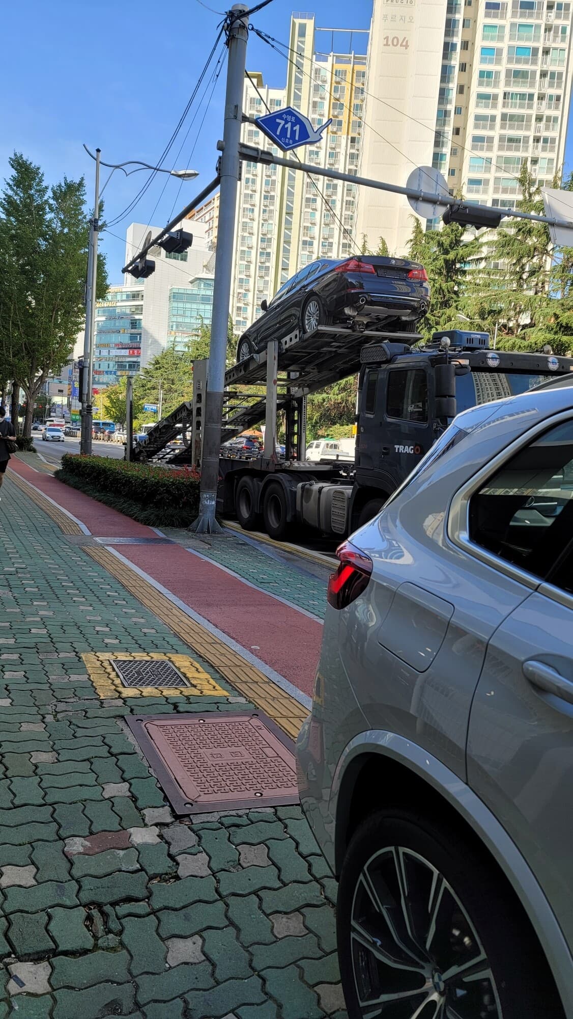 BMW 5시리즈 520i M 스포츠 패키지 게시글 썸네일