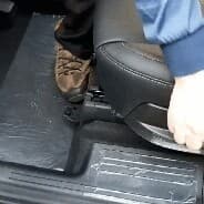 쏘렌토 2열시트 조립불량 사례와 내부직원 반응(블라_펌) 게시글 썸네일