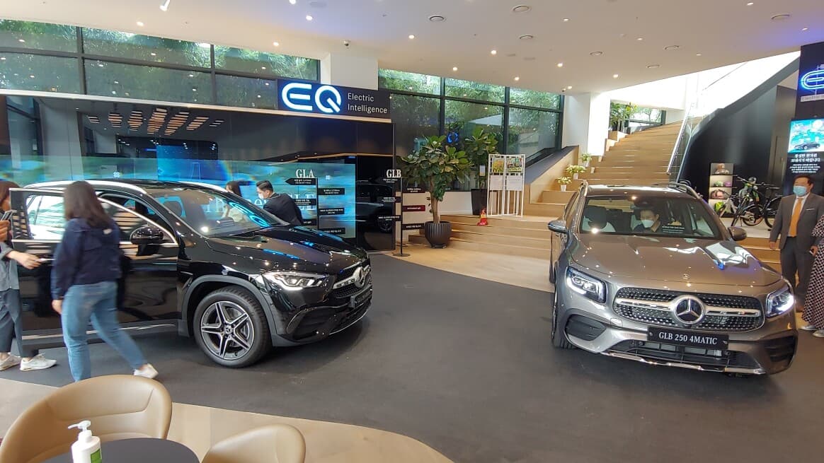 벤츠 청담전시장 - GLB 실물 확인기 게시글 썸네일