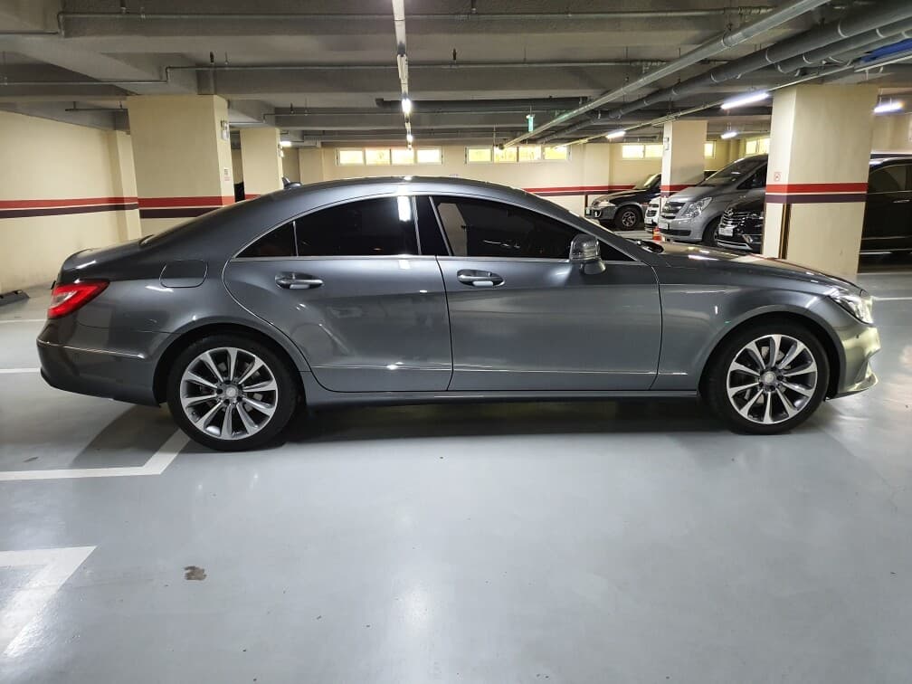 벤츠 CLS-클래스 CLS250d 4Matic 게시글 썸네일