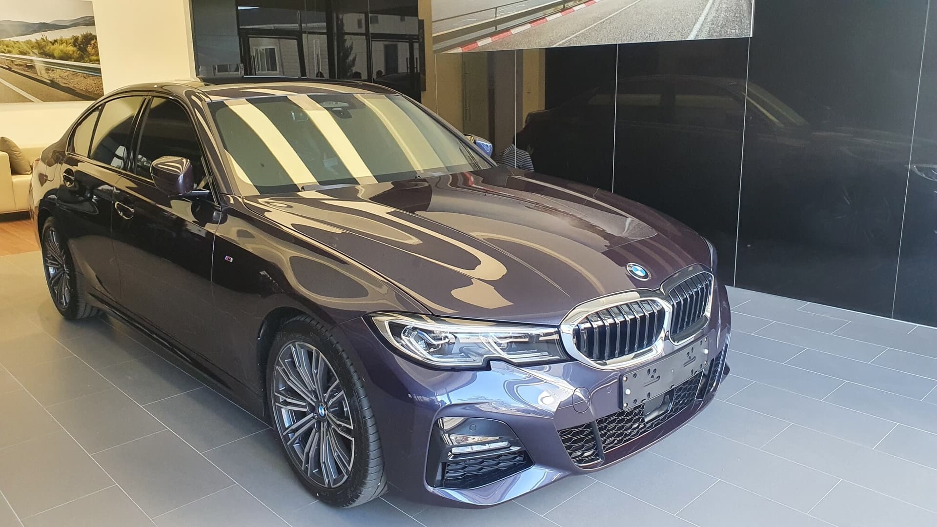 BMW 3시리즈 320i M 스포츠 게시글 썸네일