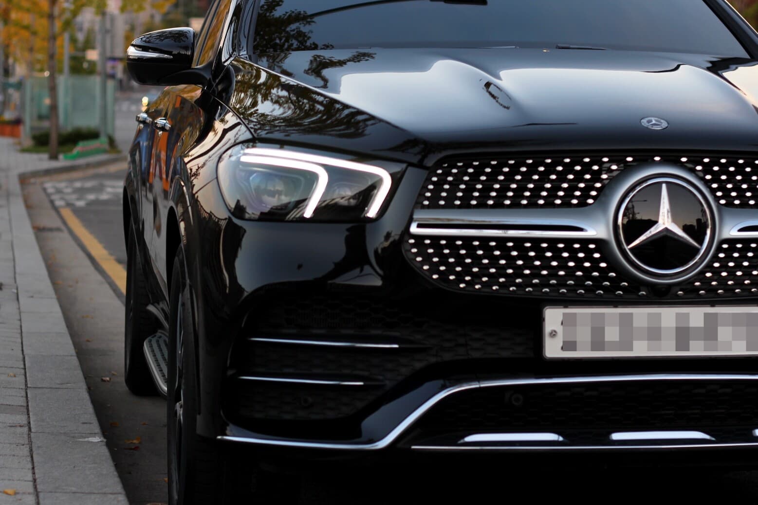 벤츠 GLE-클래스 GLE 400d 4MATIC 쿠페 게시글 썸네일