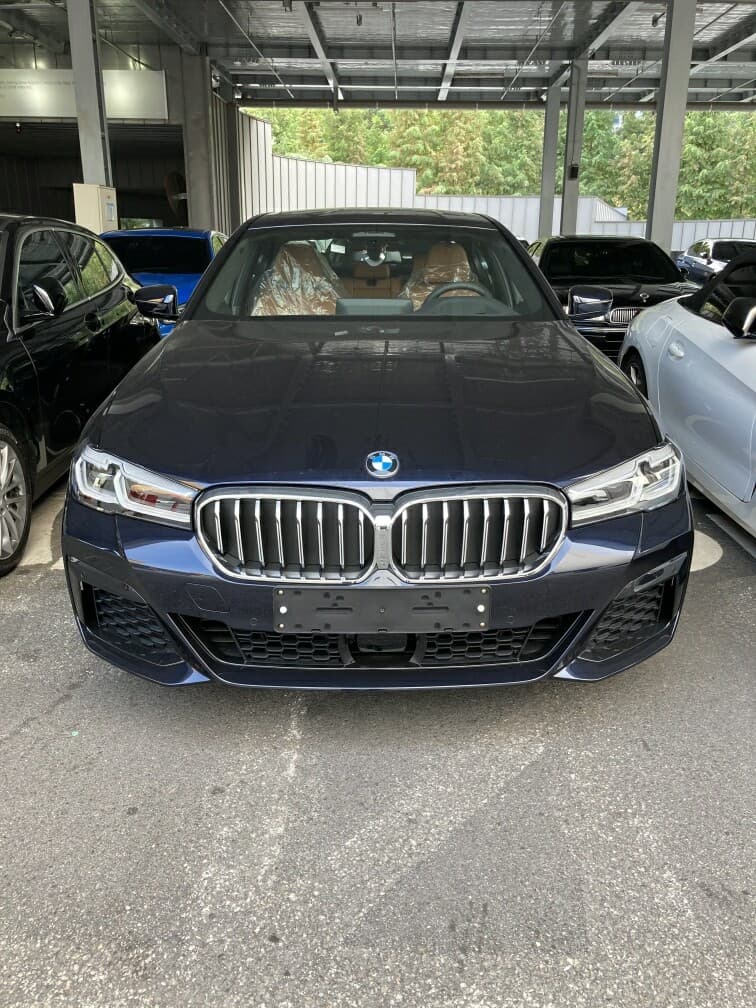BMW 5시리즈 520i M 스포츠 패키지 게시글 썸네일