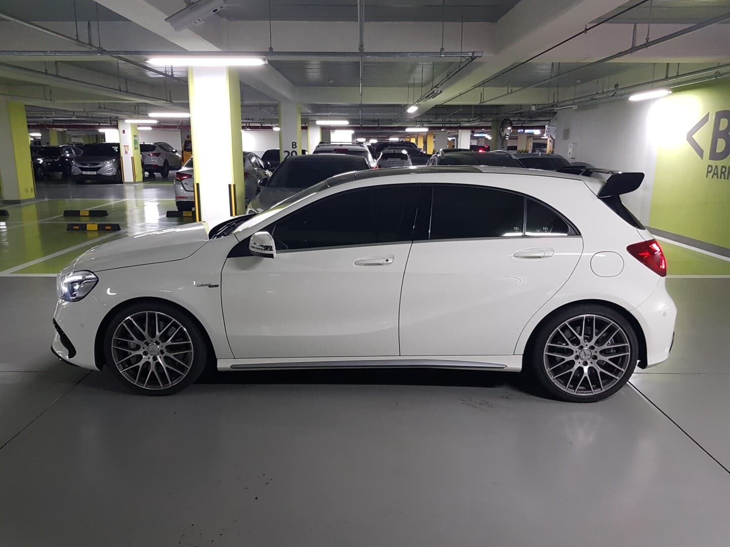 벤츠 A-클래스 AMG A 45 4MATIC 게시글 썸네일