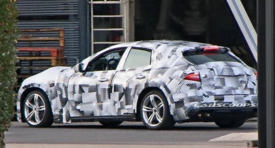 페라리 프로산게 양산형 프로토타입 포착 게시글 썸네일