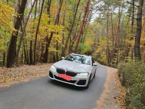 BMW 5시리즈 530i xDrive M 스포츠 패키지 게시글 썸네일