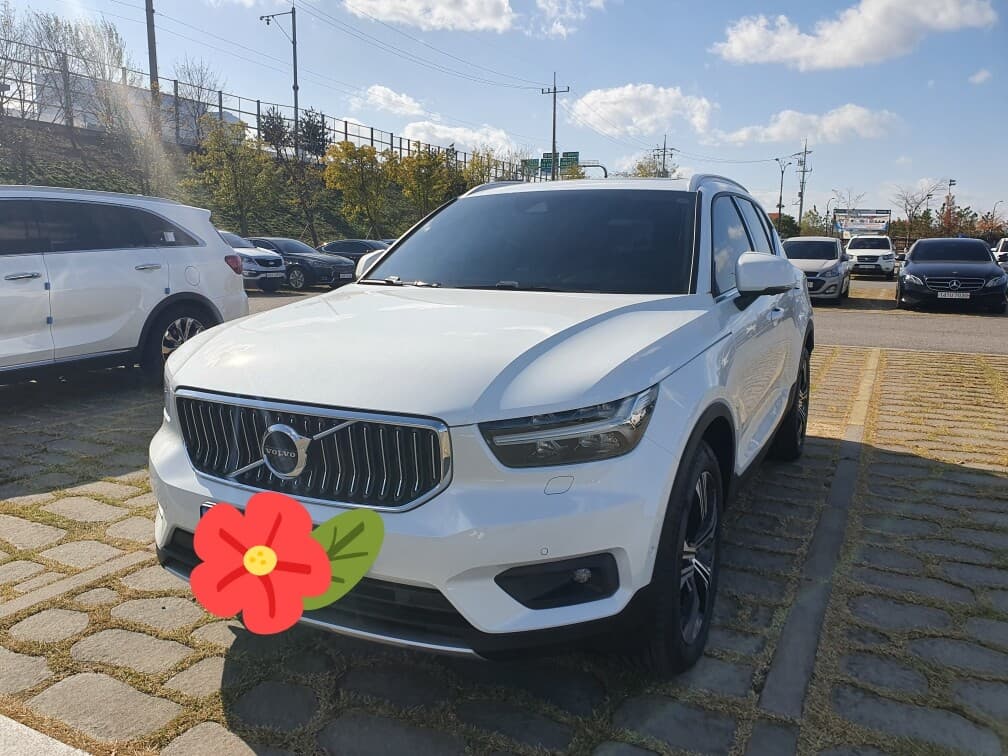 볼보 XC40 B4 AWD 인스크립션 게시글 썸네일
