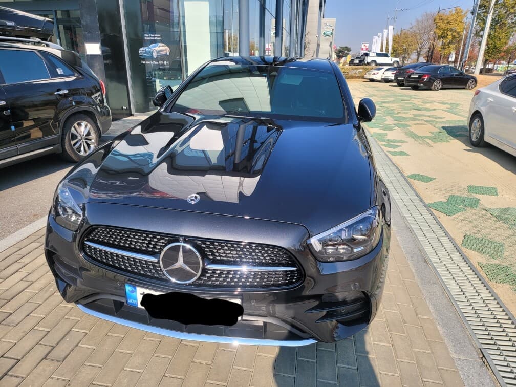 벤츠 E-클래스 E 350 4MATIC AMG 라인 에디션 게시글 썸네일