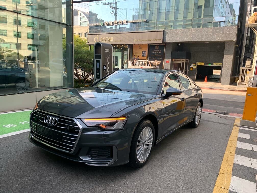 아우디 A6 45 TFSI 프리미엄 게시글 썸네일