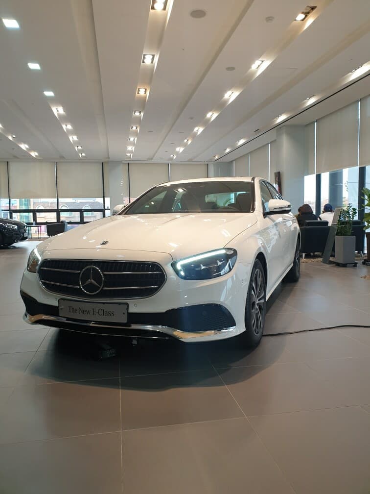 e250 아방가르드 못생겼다 생각한 제자신이 부끄럽네요.. 게시글 썸네일