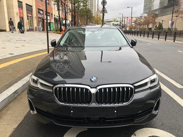 BMW 5시리즈 520i 럭셔리 게시글 썸네일