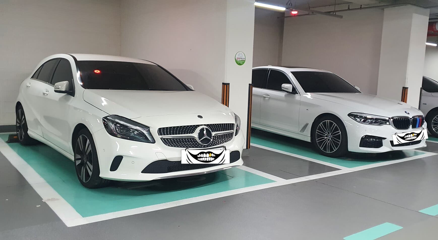 주차명당 자리 나란히 주차 했네요^^ 게시글 썸네일