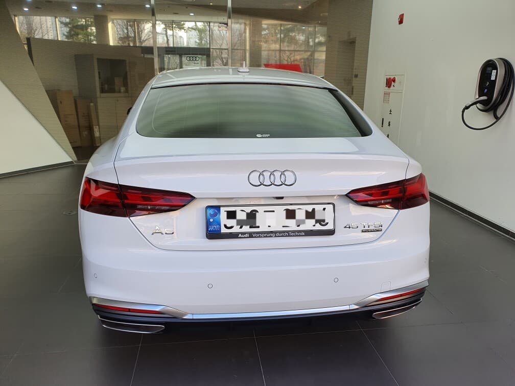 아우디 A5 45 TFSI 콰트로 프리미엄 스포츠백 게시글 썸네일