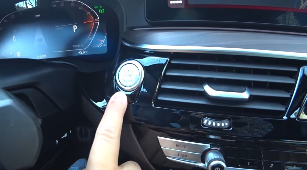 LCI BMW 523D에는 스탑앤고 비활성화 버튼이 없다? 게시글 썸네일