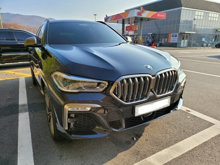 BMW X6 xDrive M50i 게시글 썸네일