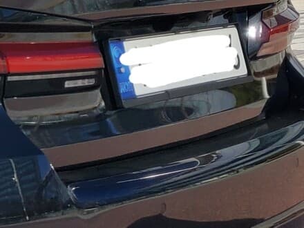 BMW 번호판 가드 출고시 나오는게 아닌가요~? 게시글 썸네일