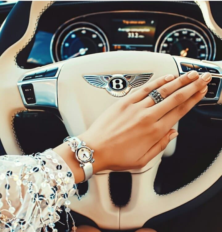 허세 샷 게시글 썸네일