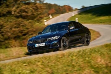 ?BMW 3시리즈 후륜이냐, 사륜이냐 고민해결!(펌) 게시글 썸네일