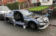 집앞 주차한 벤츠 부품 털어감? 게시글 썸네일