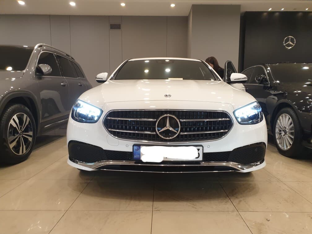 벤츠 E-클래스 E 250 아방가르드 게시글 썸네일