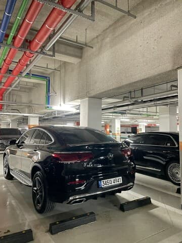 벤츠 GLC-클래스 GLC 300e 4MATIC 쿠페 게시글 썸네일