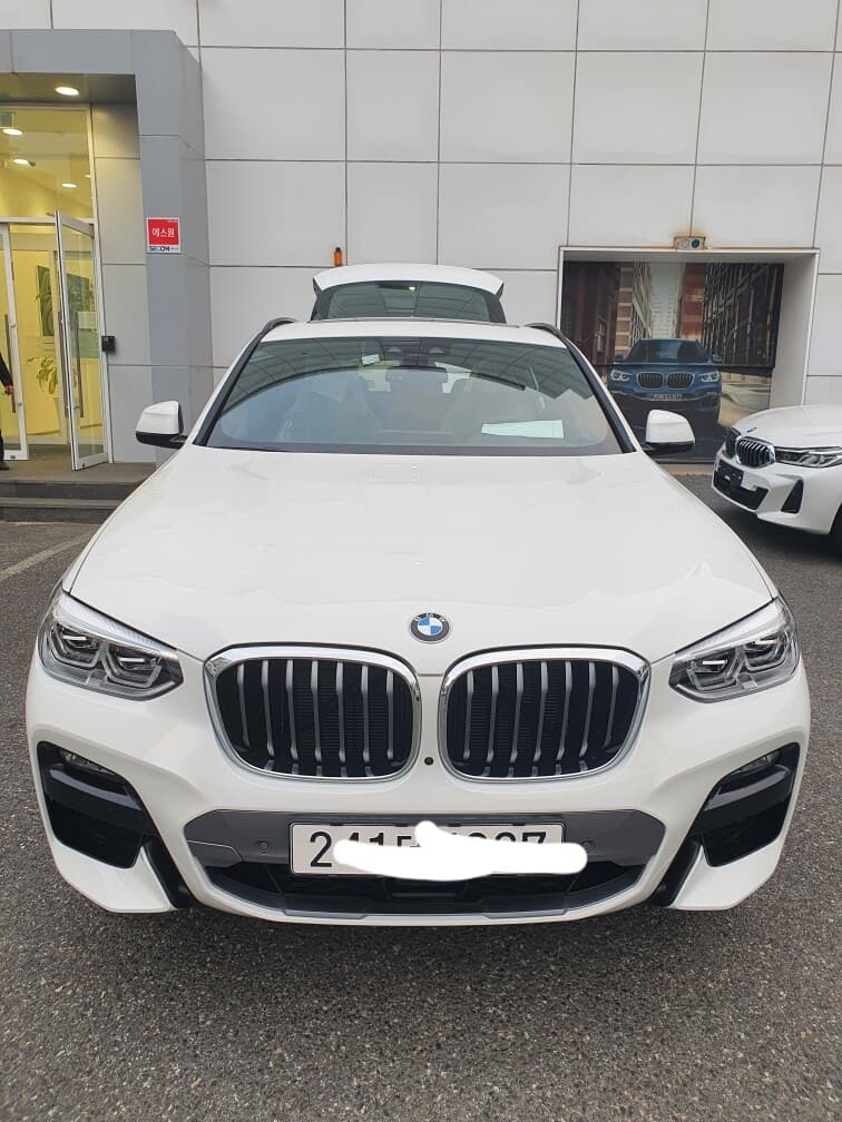 BMW X4 20i xDrive M 스포츠 X 게시글 썸네일