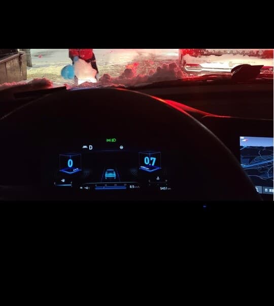 혹시 이거무슨차인지 아시는분 게시글 썸네일