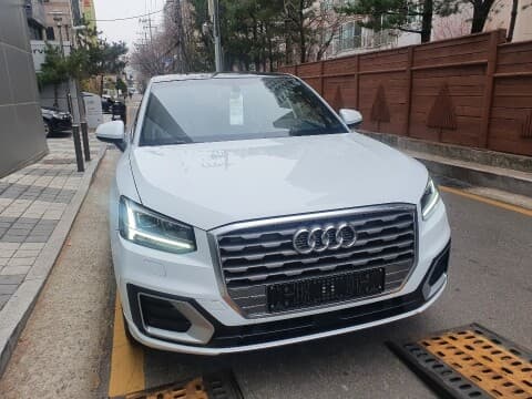 아우디 Q2 35 TDI 프리미엄 게시글 썸네일