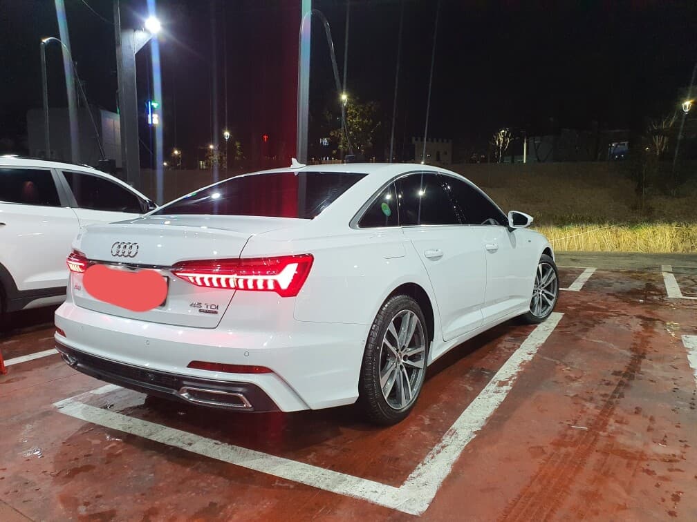 아우디 A6 45 TDI 콰트로 프리미엄 게시글 썸네일