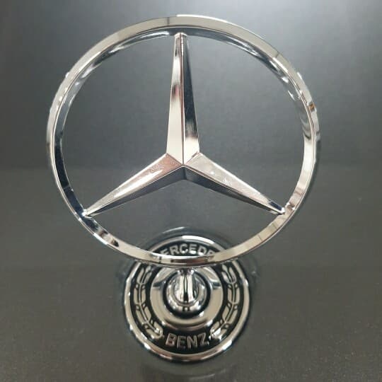 국내 수입차 시장을 움직이는 보이지 않는 손 "레이싱홍" 게시글 썸네일