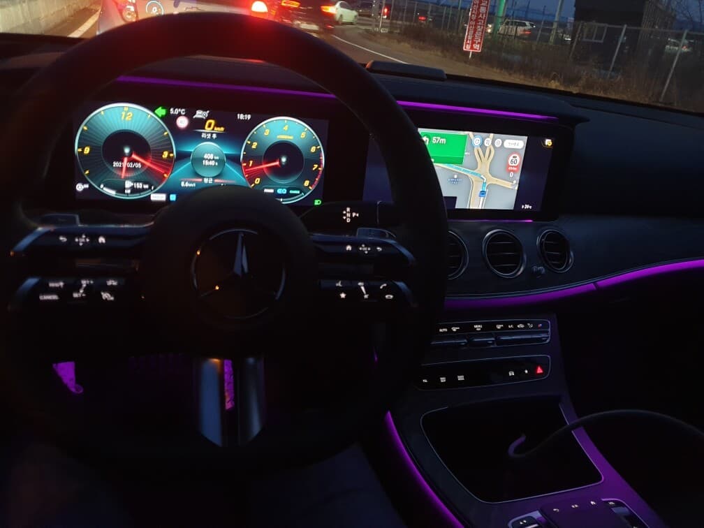 엠비언트라이트 요색깔 이쁘네요ㅎㅎㅎ 게시글 썸네일