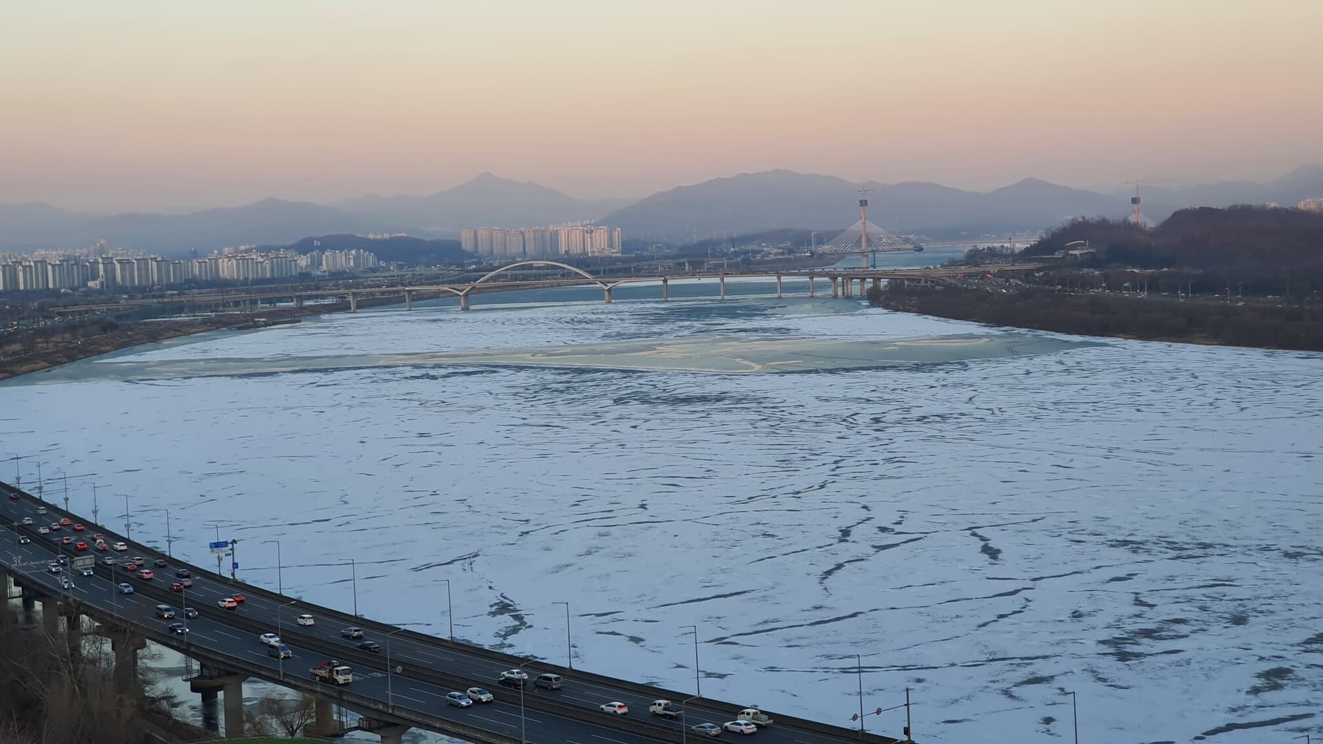 급 네비게이션에 궁금한 점.. 게시글 썸네일