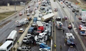 ?어제자 미국 텍사스주 133대 연쇄 추돌사고 게시글 썸네일