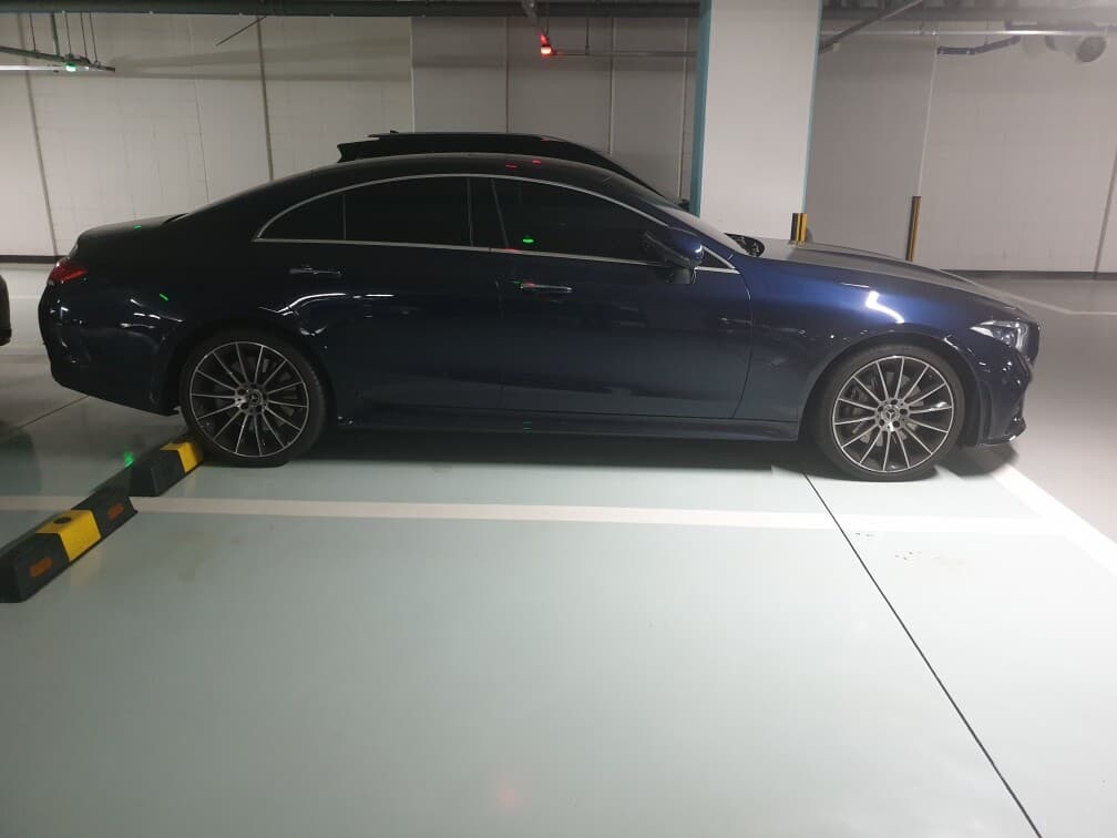 벤츠 CLS-클래스 CLS 450 4MATIC AMG 라인 게시글 썸네일