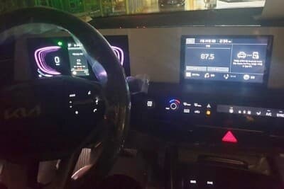 좀 충격적인 기아 K8 기본트림 디스플레이; 게시글 썸네일