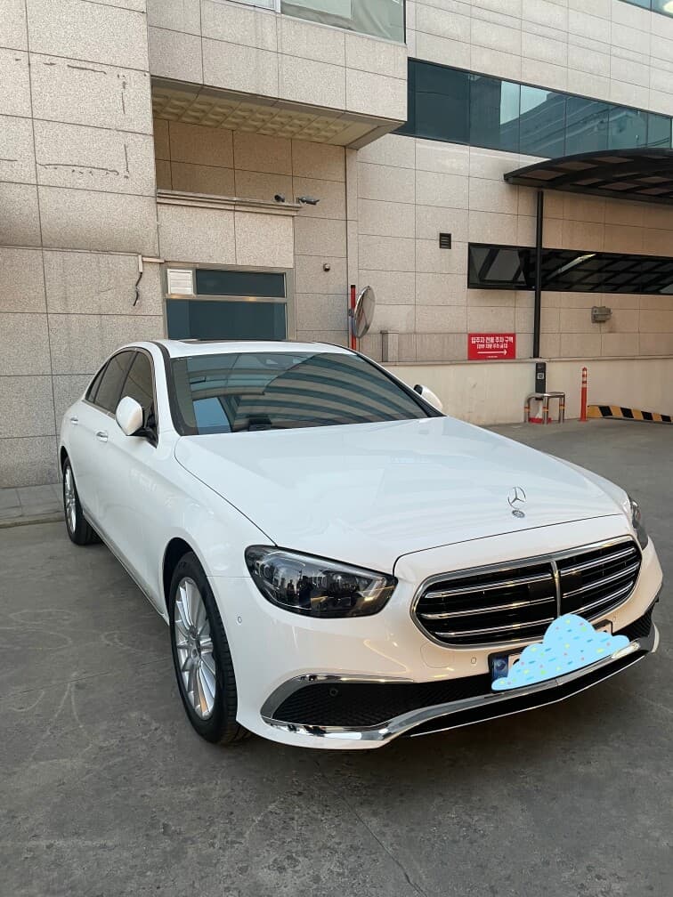 벤츠 E-클래스 E 250 익스클루시브 게시글 썸네일