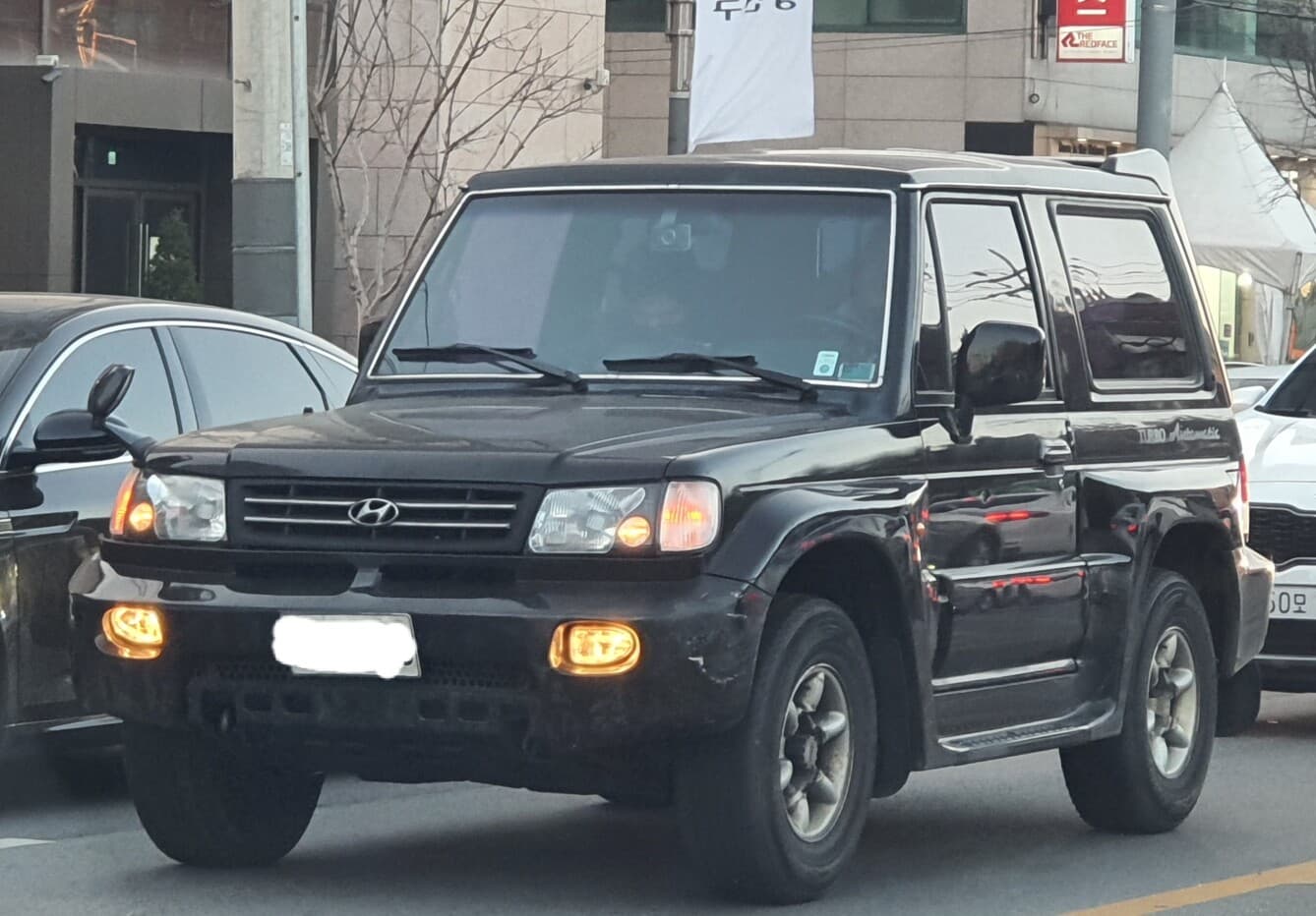 어제 퇴근길에 본 귀한차...? 게시글 썸네일