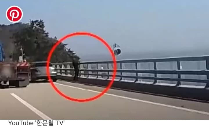 부산 거가대교 무개념  벤츠녀 게시글 썸네일