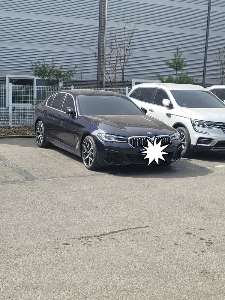 BMW 5시리즈 530e M 스포츠 패키지 OC 게시글 썸네일