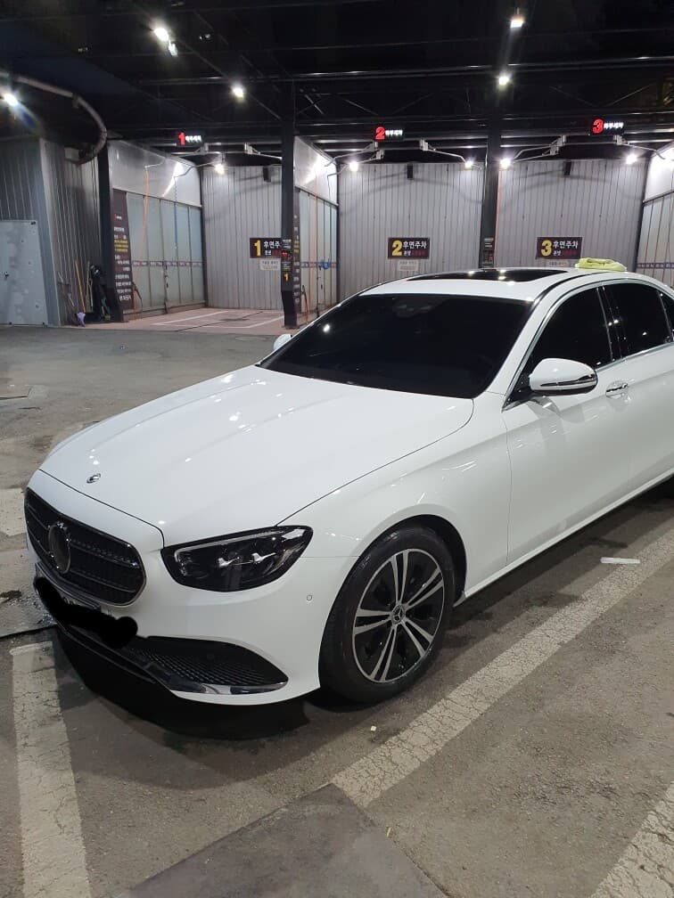벤츠 E-클래스 E 250 아방가르드 게시글 썸네일