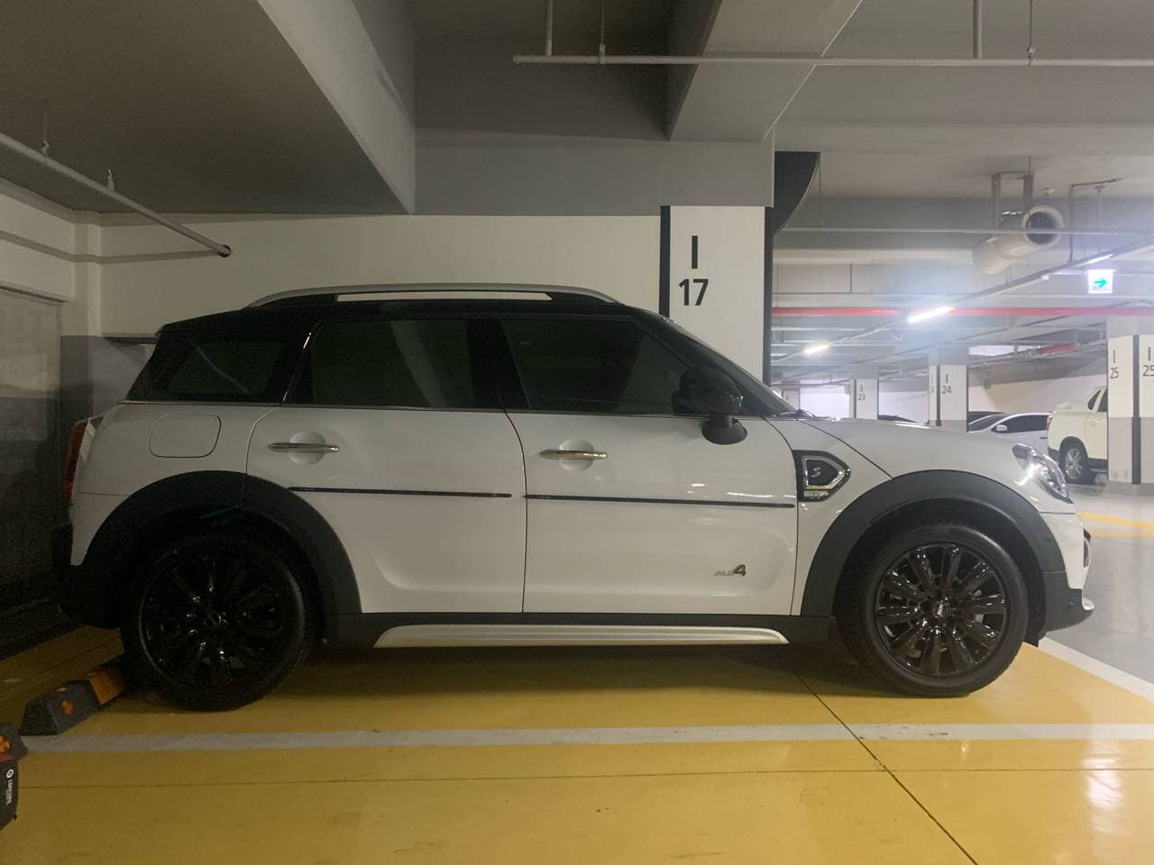 미니 컨트리맨 쿠퍼 S All4 게시글 썸네일